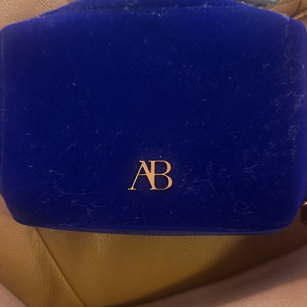 Augustinus Bader Velvet Bag in Royal Blue
